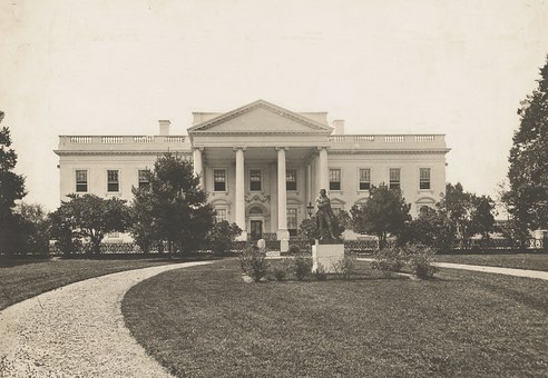 Historic White House photograph from the Library of Congress